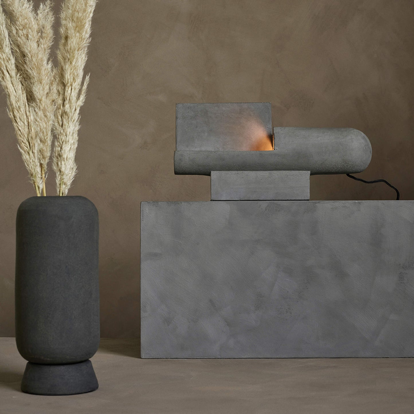 BRUTALIST table lamp